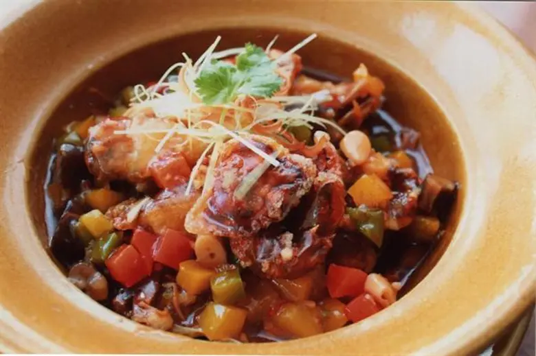 ห้องอาหารจีนเจด การ์เด้น เมนูปูนิ่ม ห้องอ...