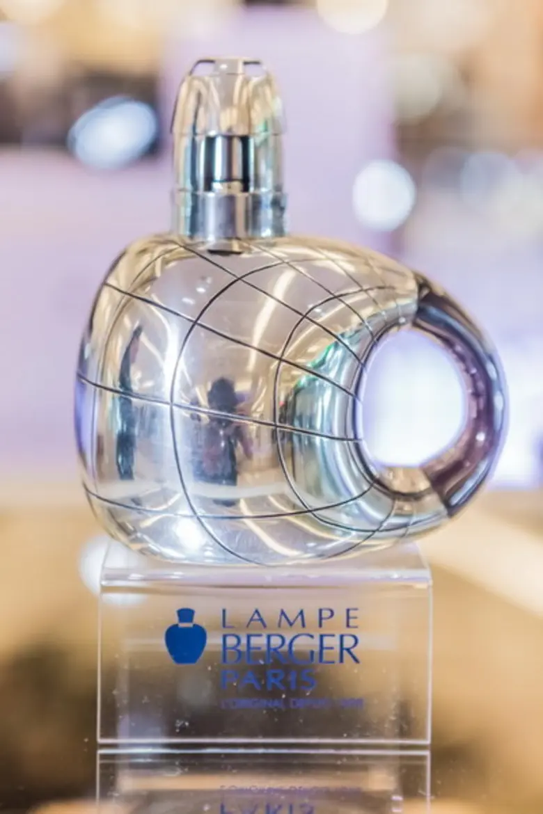 บริษัท เค เอ็น เค เอ็น รีเทล จำกัด ผู้นำเ...