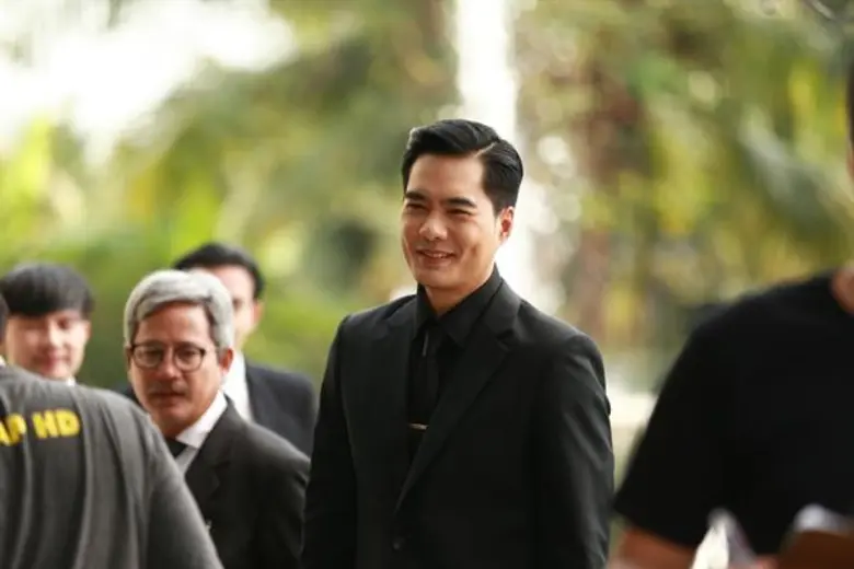 เคลลี่ สุดเท่ห์ กับบท “ท่านชายสดายุ”  สุภาพบุรุษผู้อบอุ่น ใน “ละอองดาว”