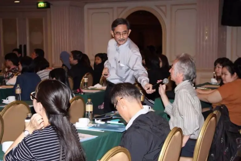 ผศ.Yasumasa MORI หัวหน้าสาขาวิชาภาษาญี่ปุ...