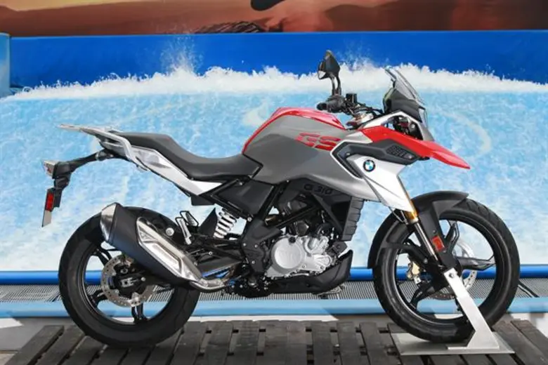 บีเอ็มดับเบิลยู มอเตอร์ราด เผยโฉมมอเตอร์ไซค์บีเอ็มดับเบิลยู G 310 GS ใหม่ และหมวกกันน็อคคาร์บอนสองรุ่นใหม่ พร้อมสำหรับการผจญภัยในทุก ๆ วัน