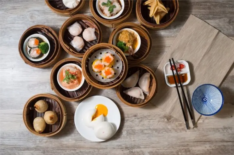 ห้องอาหารจีนเดอะโกลเด้น พาเลซ โรงแรมวินเซ...