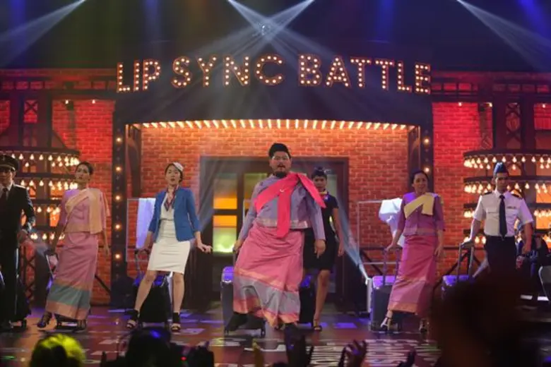 ทีวีไกด์: รายการ “LIP SYNC BATTLE THAILAND” เซอร์ไพร์สหนัก!!! “โจ๊ก” แปลงร่างเป็นโนบิตะ “ป๊อป” แต่งหญิงครั้งแรก “บุดด้าเบลส-ซาซ่า” ขึ้นแจมบนเวที