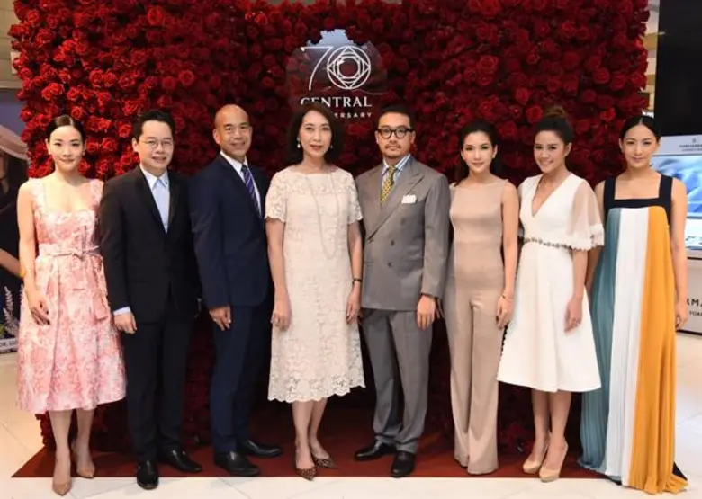 สิริเกศ จิรกิติ (ที่ 4 จากซ้าย) กรรมการผู...