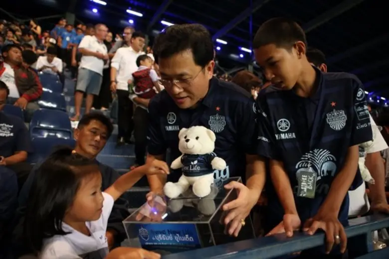 จากเด็กชายกระดูกสันหลังคด เมื่อปีที่แล้ว…...