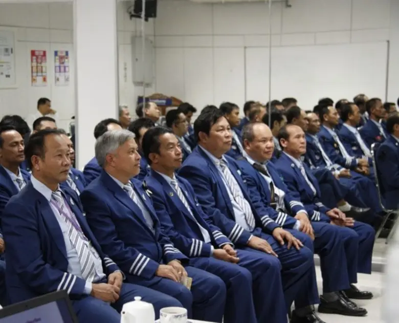 นางเครือวัลย์ วงศ์รักมิตร ประธานเจ้าหน้าท...