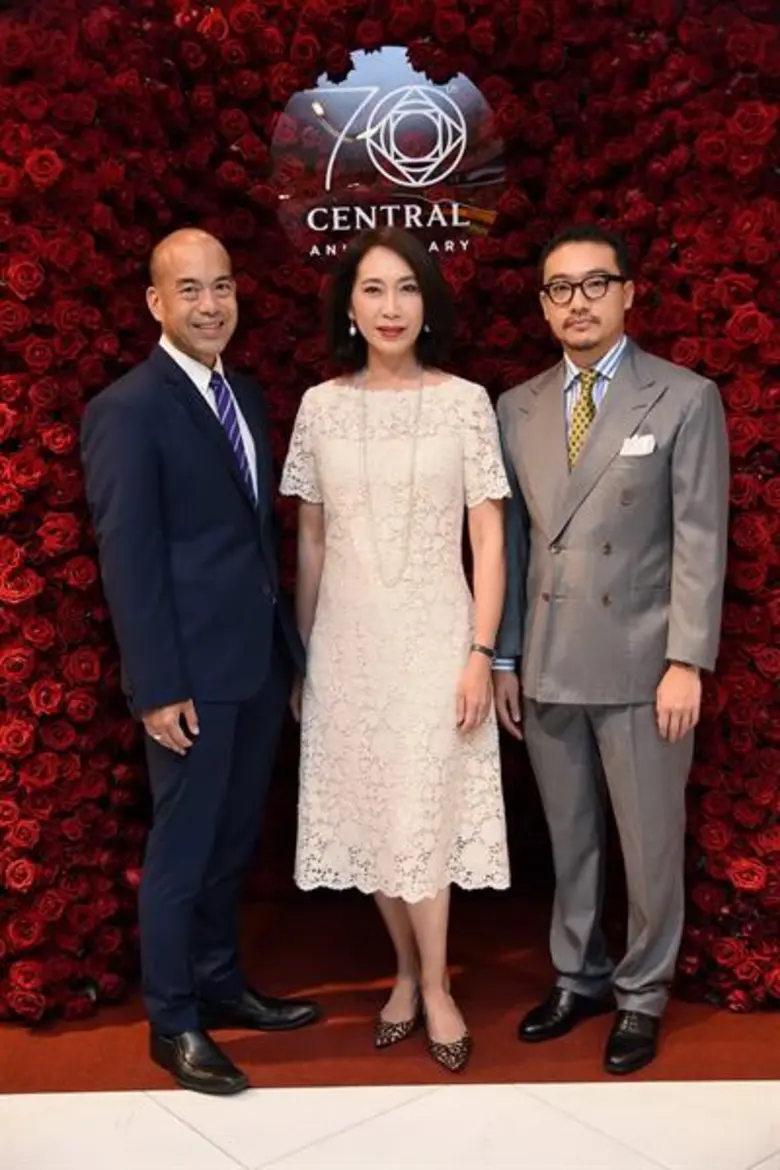 ฉลอง “70 ปี ห้างเซ็นทรัล” สุดยิ่งใหญ่ ตื่นตาตื่นใจกับมวลดอกไม้สดงามสะพรั่ง มอบความสุข สานความผูกพัน แทนคำขอบคุณ