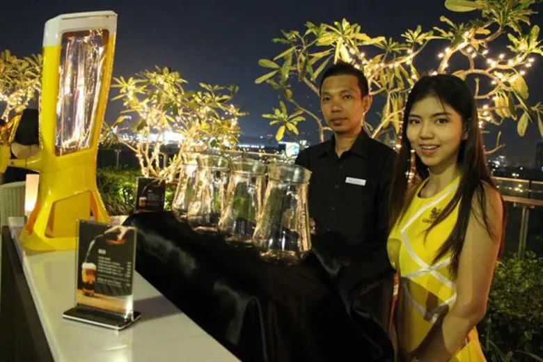 ตลอดช่วงเทศกาลแห่งความสุขปลายปีนี้ โรงแรม...