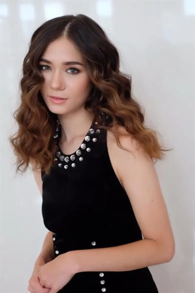 Gossip News: “อั้ม-พัชราภา” เตรียมแปลงโฉมเป็น ควีน ออฟ ฟีนิกซ์ (Queen of Phoenix)