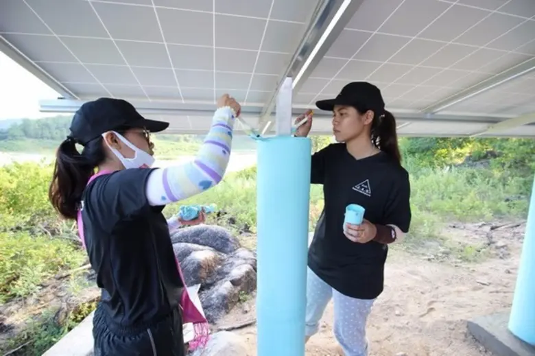 EAU จัดกิจกรรมค่ายอาสาพัฒนาสร้างระบบสูบน้ำแบบขั้นบันไดพลังงานแสงอาทิตย์และการสร้างเสริมสุขภาพชุมชน