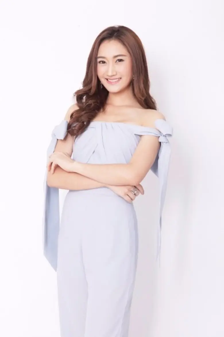 รวมพลังคนไทยอีกครั้ง สาวยีนส์ เกวลิน ศรีว...