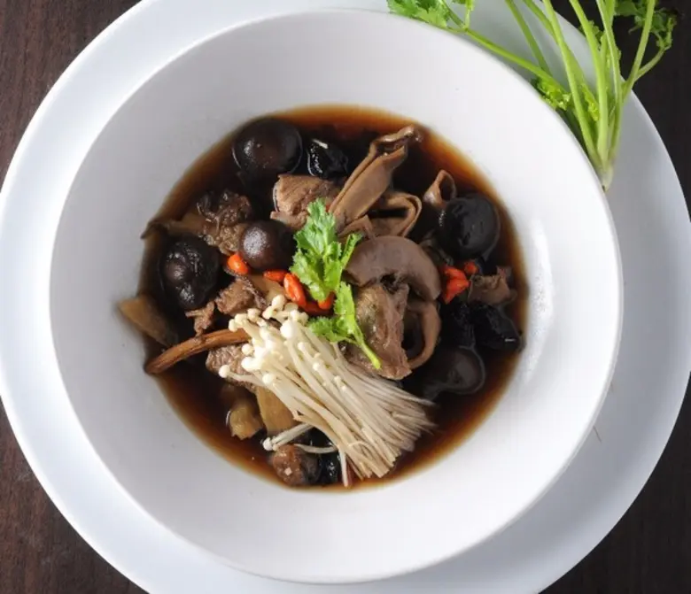 บำรุงสุขภาพกาย รับหนาวนี้ ที่ ห้องอาหารข้...