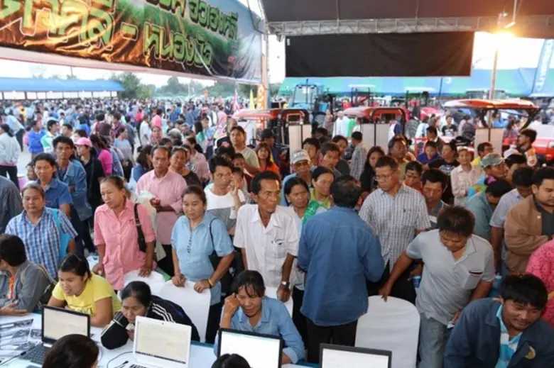 ฮั้วเฮงหลี แจกทอง ฉลองส่งท้ายปี