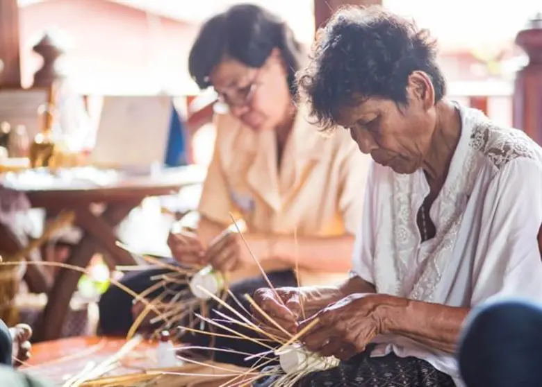 'ล่องเส้นทางเสด็จประพาสต้น อดีตบ้านไผ่ตาพุด ชิมขนมโบราณ อลังการบ้านทรงไทยริมน้ำ’ เที่ยววิถีชุมชนที่ชุมชนตำบลบ้านแหลม จ.สุพรรณบุรี