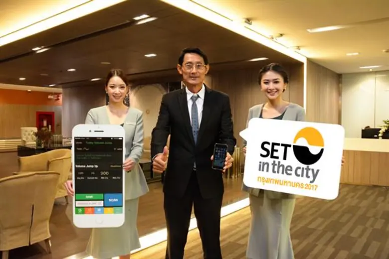 คุณเผดิมภพ สงเคราะห์ กรรมการผู้จัดการ สาย...