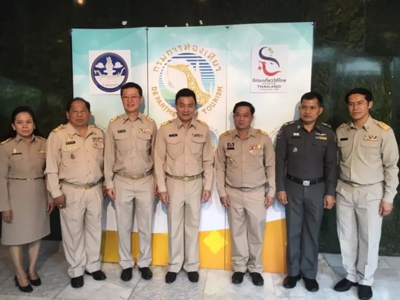 นายพงษ์ภาณุ เศวตรุนทร์ ปลัดกระทรวงการท่อง...