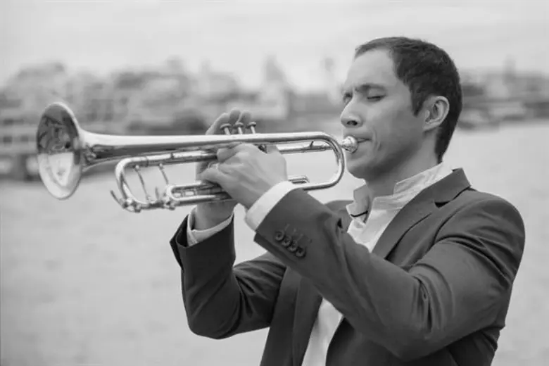 นักทรัมเป็ตแจ๊ส ""สจ๊วต ฮอว์กินส์"" ร่วมน...