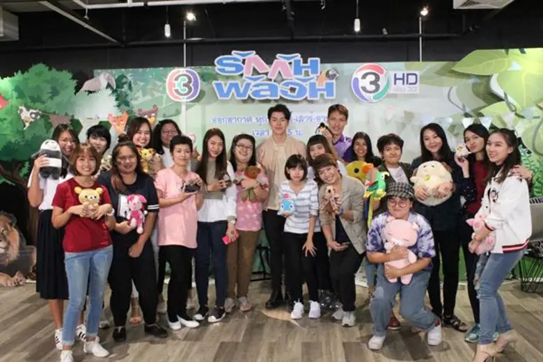 เรียกได้ว่าเป็นการคืนกำไรให้กับแฟนๆละครกั...