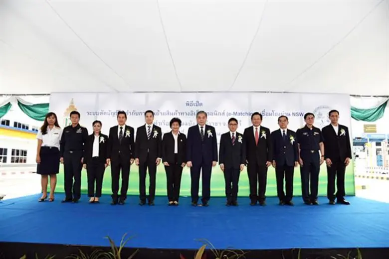 นายอภิศักดิ์ ตันติวรวงศ์ รัฐมนตรีว่าการกร...