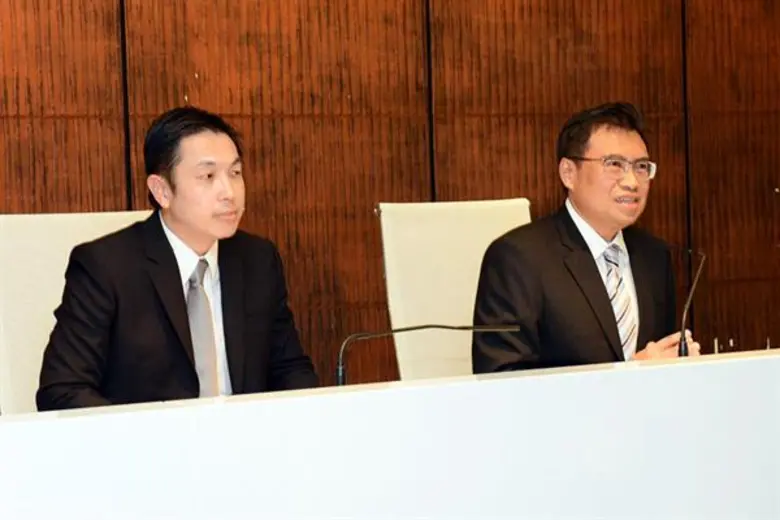 นายพรชัย ฐีระเวช ที่ปรึกษาด้านเศรษฐกิจการ...