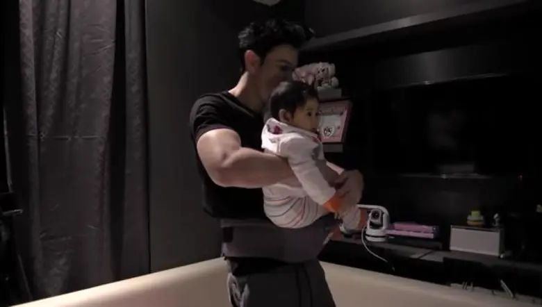 เห็นความน่ารักของป๊ะป๋าซูเปอร์แมนและความพ...