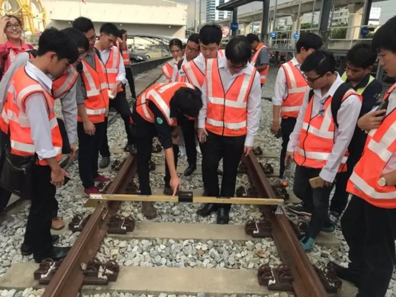 แอร์พอร์ต เรล ลิงก์ เปิดโอกาสให้นักศึกษาคณะวิศวกรรมศาสตร์ จุฬาลงกรณ์มหาวิทยาลัย เข้าศึกษาดูงาน