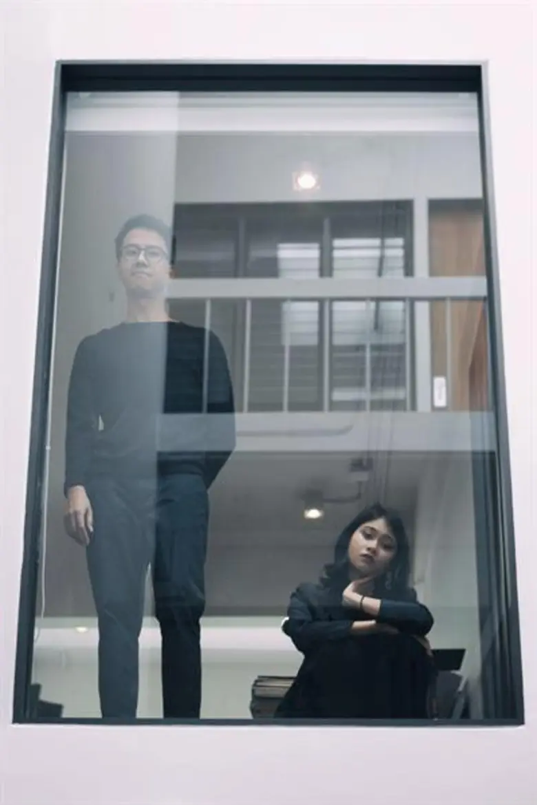 ไม่ต้องไปแคร์ความรักที่คอยทำร้าย “เรื่องขำๆ” สีสันแห่งอิเล็กทรอนิกส์ล่าสุดจาก ญาณินและคาซิโนโทน (YANIN x CASINOTONE)