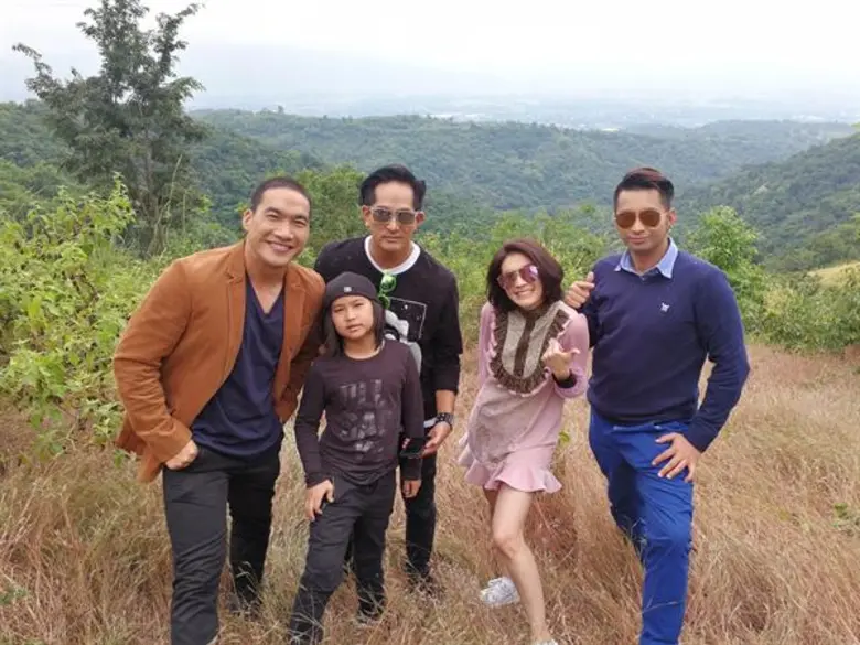 ทีวีไกด์: รายการ "THE GUEST (เดอะ เกสท์) ตีสนิทคนดัง “พีท ทองเจือ” คุณพ่อ “นักซิ่ง” เปิดบ้านพักตากอากาศ “โบนันซ่าเขาใหญ่”