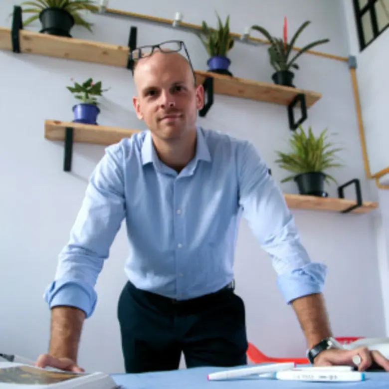 บริษัท มายเนอร์ จำกัด ซึ่งเป็นบริษัทรับจั...