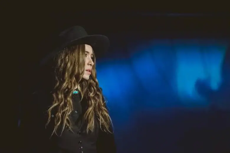 genie records บิ๊วท์ต่อเนื่อง ปล่อย MV. แสงสุดท้าย เชียร์อัพคอนเสิร์ต “g19”