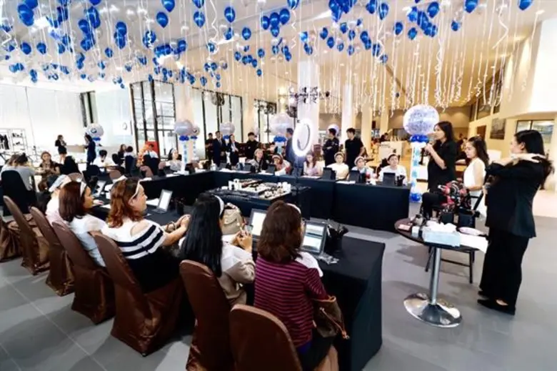 บาเซโลนา มอเตอร์ เอาใจกลุ่มลูกค้าสาว กับกิจกรรม  Don’t miss your chance from BMW Barcelona Motor