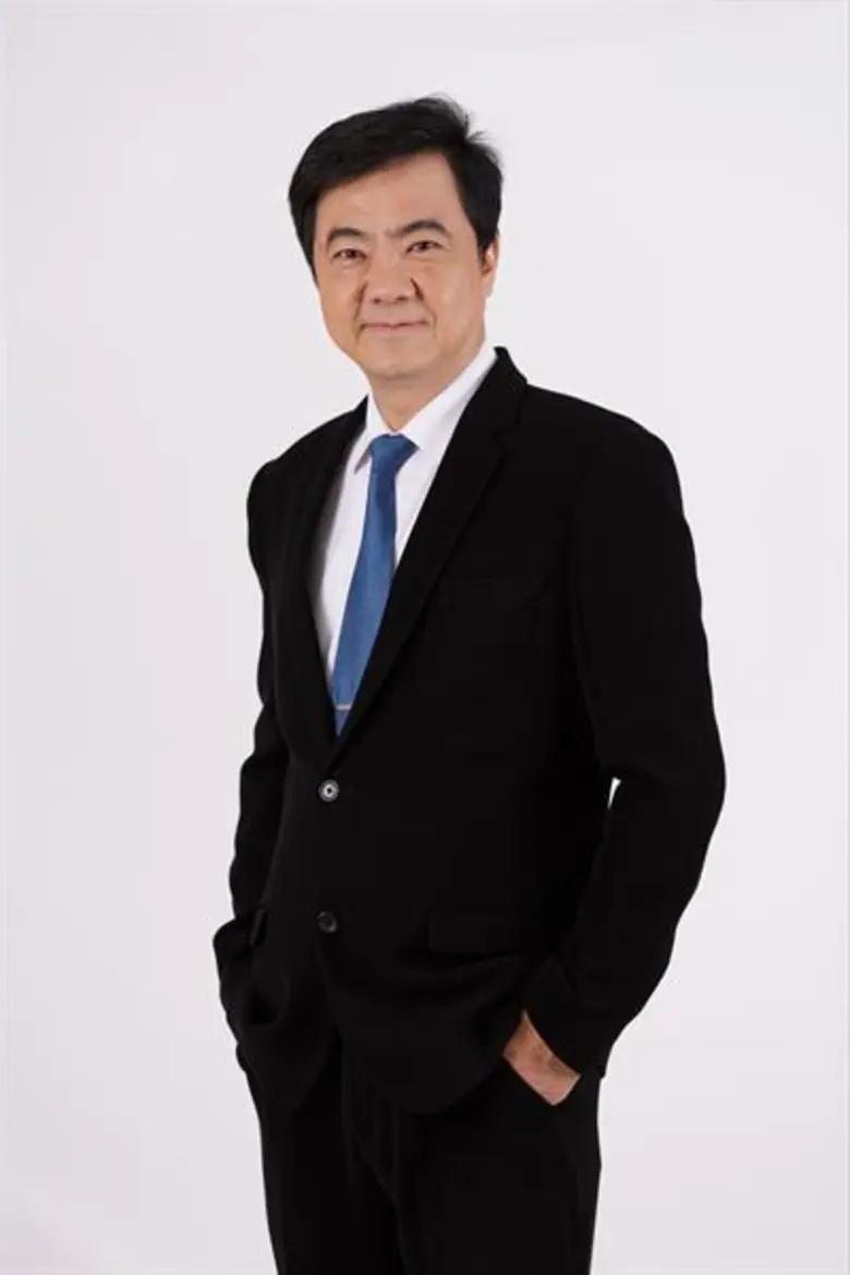 รศ.ดร.เฉลียว วิทูรปกรณ์ รองประธานเจ้าหน้า...