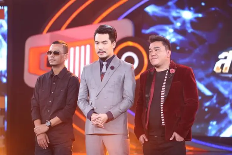 พบกับศึกที่สุด แห่งตำนาน เจ้าของเสียงอันท...