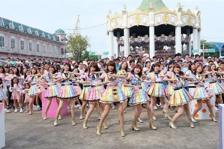 หลังจากเคยปล่อยซิงเกิ้ลแรก "อยากจะได้พบเธ...