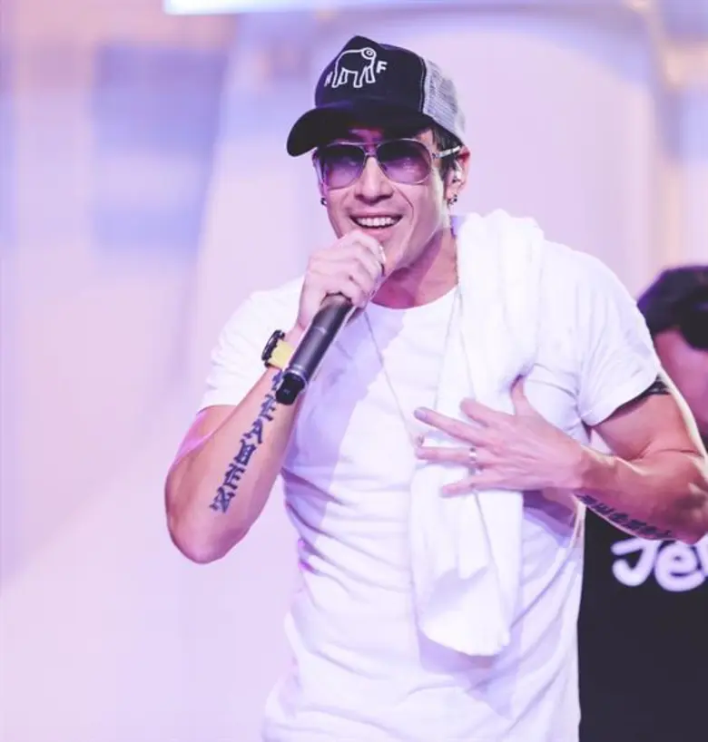 ลูกสะใภ้เตรียมกระหน่ำกดแชร์กดไลค์ “คนละชั้น ชั้น ชั้น” remix version “เจ-เจตริน” ตั้งใจมอบเพลง ขอบคุณแฟนๆ “เจ้านาย” ทั่วประเทศ