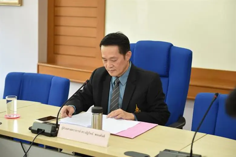 รองอธิการฯ ม.อ.ตรัง มอบรางวัลโครงการและกิ...