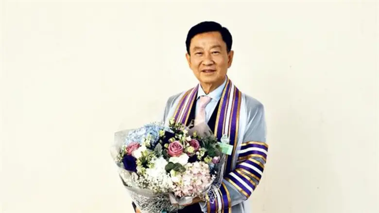 ขึ้นแท่นด็อกเตอร์ไปแล้วสำหรับ เฮีย "กัลกุ...