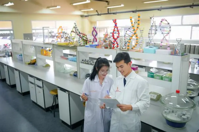 เดินหน้าจัดตั้ง มหาวิทยาลัย “ซีเอ็มเคแอล” รับโรดแมปชาติ รองรับโครงการ EEC ขับเคลื่อนเศรษฐกิจประเทศด้วยอุตสาหกรรมขั้นสูง