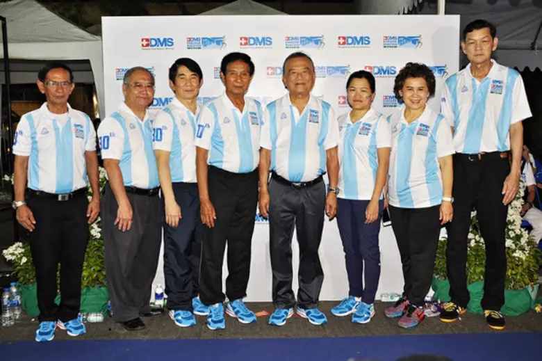 นพ.ปราเสริฐ ปราสาททองโอสถ ประธานคณะผู้บริ...