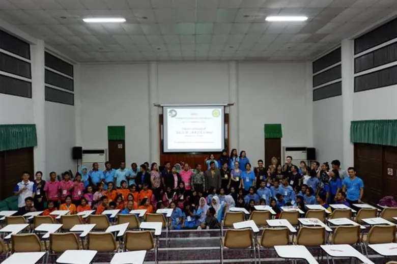 นศ. ม.อ. ตรัง ร่วมโครงการค่ายพัฒนาภาวะผู้นำเยาวชน (GLOW-BROWS Camp)