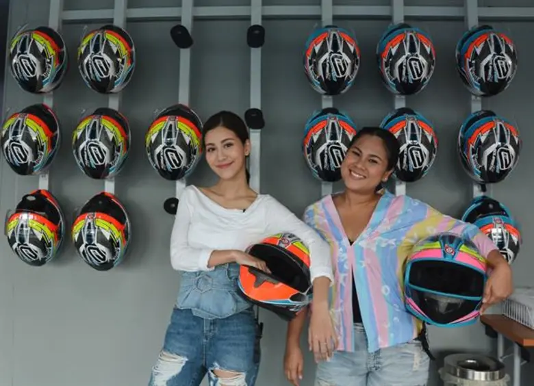 ทีวีไกด์: รายการ “ดาวกระจาย” “มิ้งค์-ยูมิโกะ” ท้าชน “จอย ดาวกระจาย” ดวลความเร็วประชันความแรงส์!!