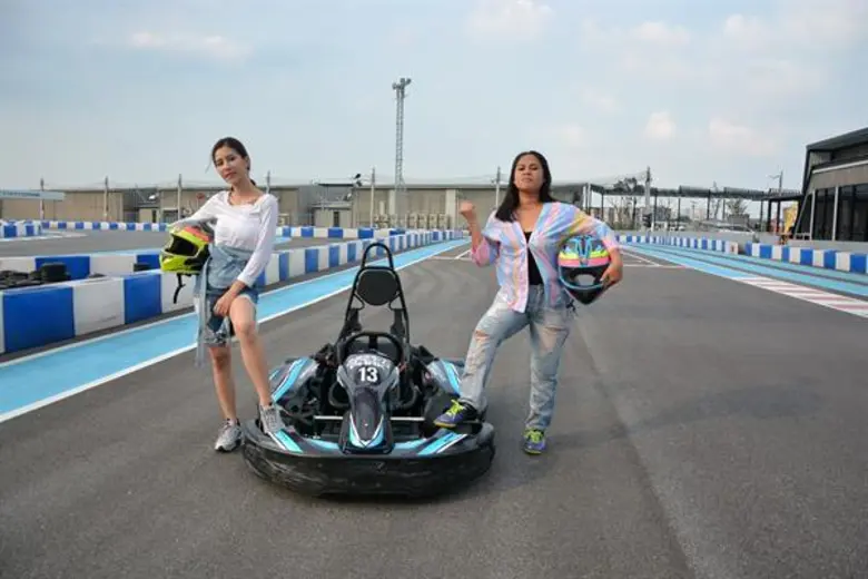 ทีวีไกด์: รายการ “ดาวกระจาย” “มิ้งค์-ยูมิโกะ” ท้าชน “จอย ดาวกระจาย” ดวลความเร็วประชันความแรงส์!!