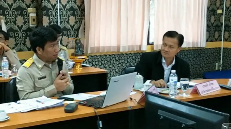 ปลัดกรง.ลงพื้นที่ระยอง เตรียมคนทำงานรับอุ...