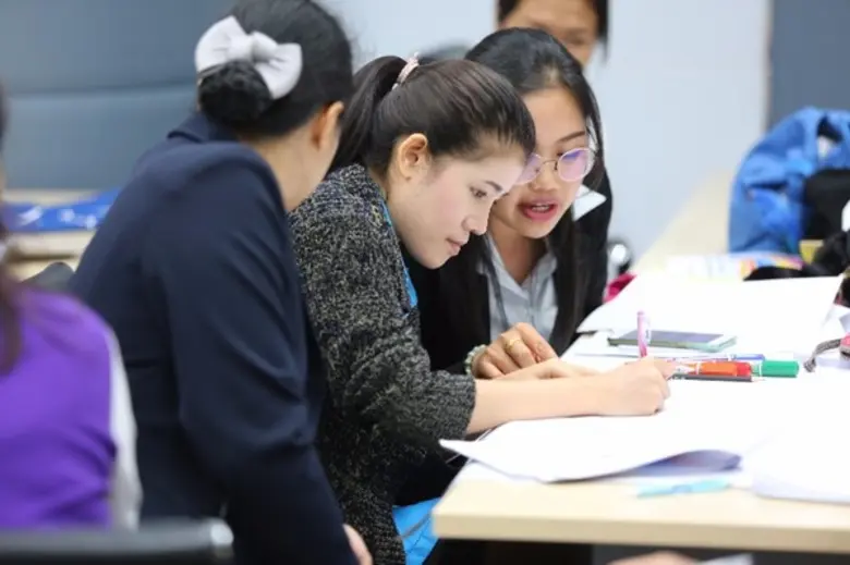 บริษัท ผลิตไฟฟ้าราชบุรีโฮลดิ้ง จำกัด (มหา...