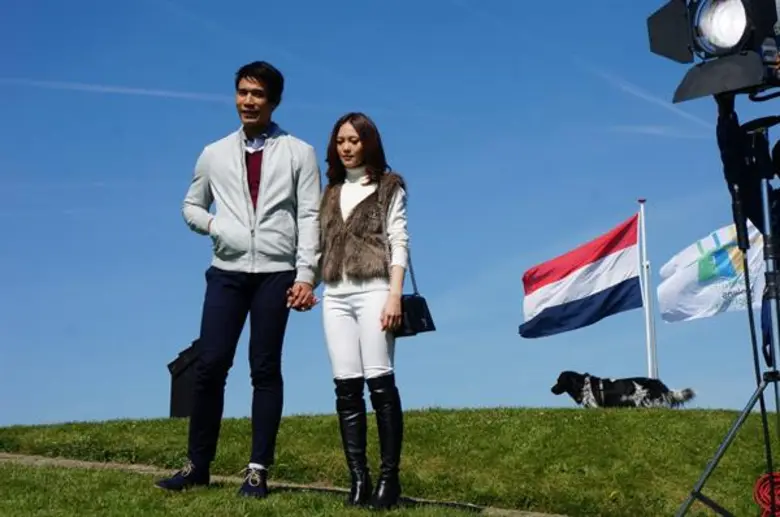 อีกหนึ่งคู่หวาน สะท้านทุ่งทิวลิปทอง ต้องย...