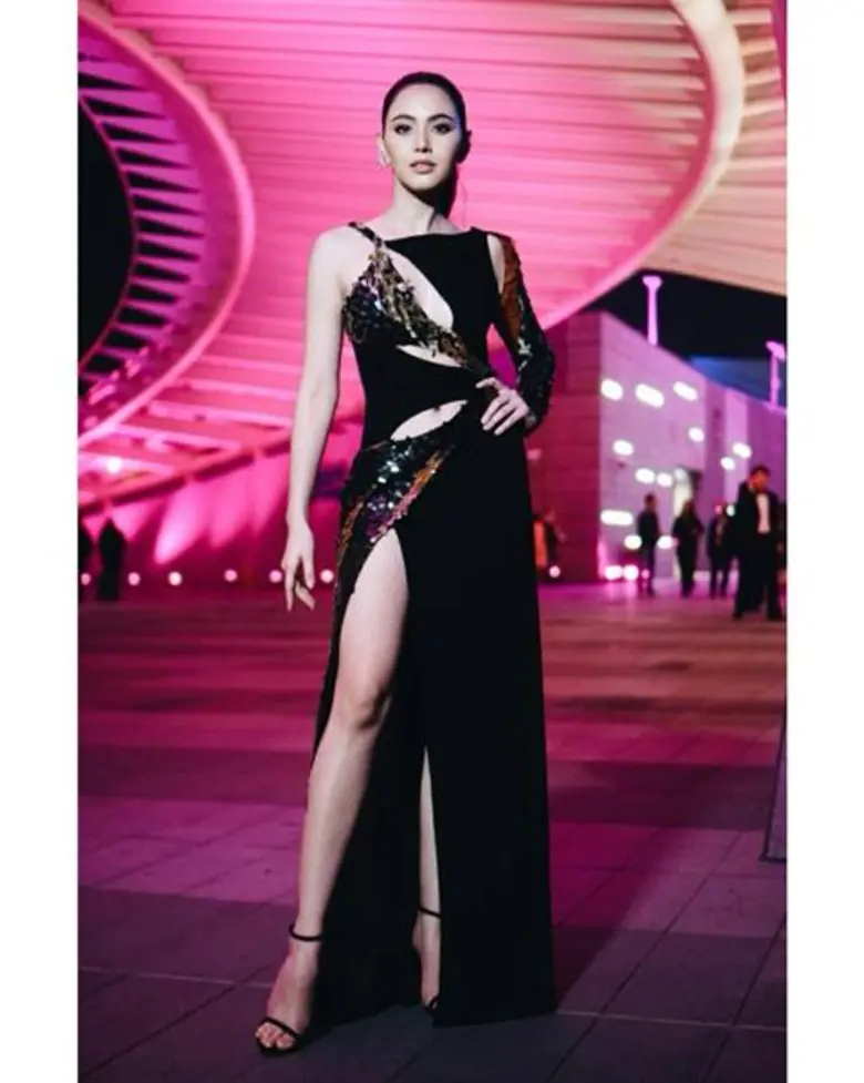 “ใหม่” ฮอตสุดขีด ณ เซี่ยงไฮ้! ถูกทาบเชิญร่วมชมวีไอพีแฟชั่นโชว์เหล่านางฟ้า “วิคตอเรีย ซีเครท”