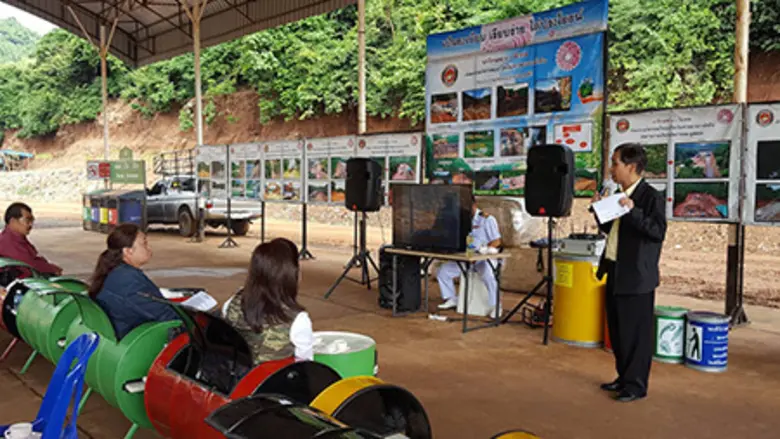 สพจ.ชลบุรี นำสื่อมวลชนศึกษาร่วมศึกษากระบวนการแปรรูปขยะเป็นขยะเชื้อเพลิงตามโครงการแก้ปัญหาขยะ “นาวิกนคร 4.0 โมเดล”