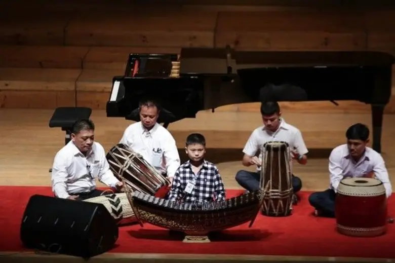 ตลาดหลักทรัพย์แห่งประเทศไทย และ ม.มหิดล ป...