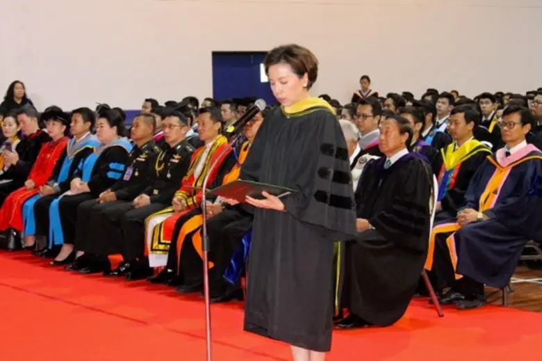 ม.ศรีปทุม ชลบุรี จัดพิธีประสาทปริญญาประจำปีการศึกษา 2559