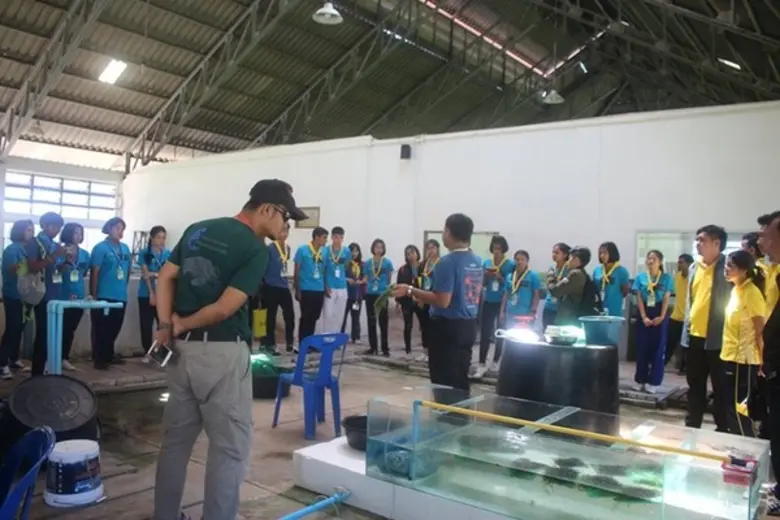 นักเรียนค่าย ต้นกล้าอันดามัน รุ่นที่ 2 เยี่ยมชมพิพิธภัณฑ์สัตว์น้ำ